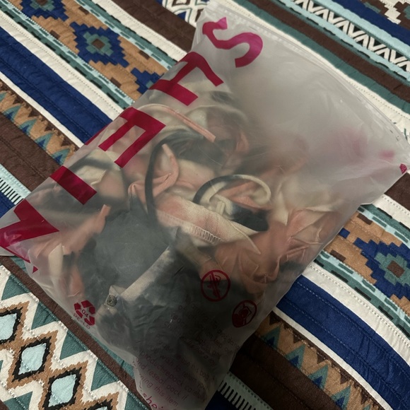 3/25$ long sleeve dress SHEIN size XL / maxi dress / cutout dresses - Picture 3 of 9